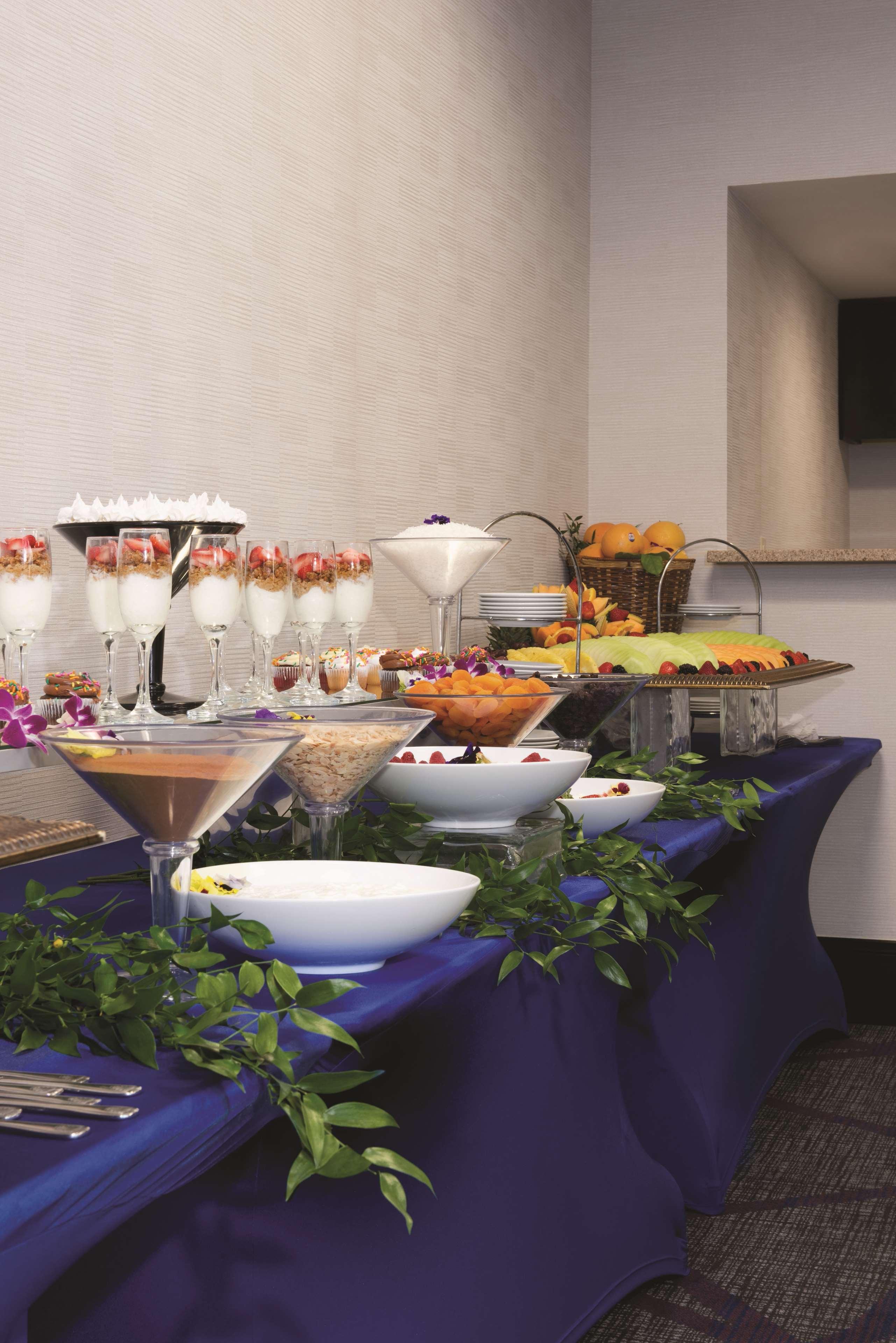 Hotel Hilton Long Island/Huntington Melville Restaurant foto